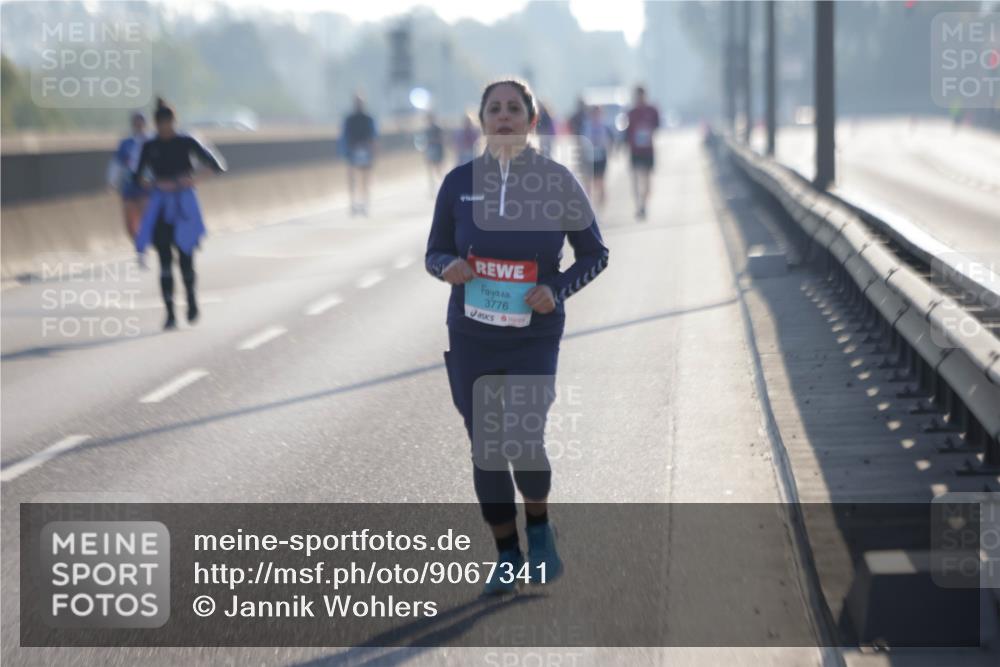 03.10.2025 - Köhlbrandbrückenlauf Jannik Wohlers http://msf.ph/oto/9067341 03.10.2025 09:29:43 Position 3 3776 meine-sportfotos.de