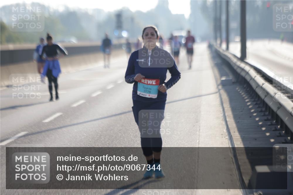 03.10.2025 - Köhlbrandbrückenlauf Jannik Wohlers http://msf.ph/oto/9067344 03.10.2025 09:29:43 Position 3 3776 meine-sportfotos.de