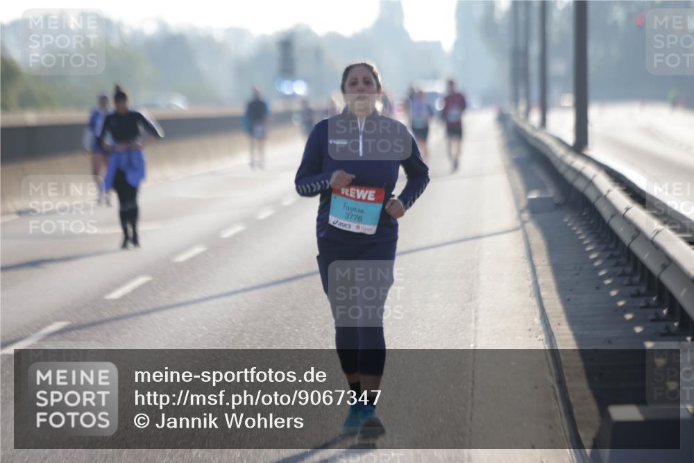 03.10.2025 - Köhlbrandbrückenlauf Jannik Wohlers http://msf.ph/oto/9067347 03.10.2025 09:29:43 Position 3 3776 meine-sportfotos.de