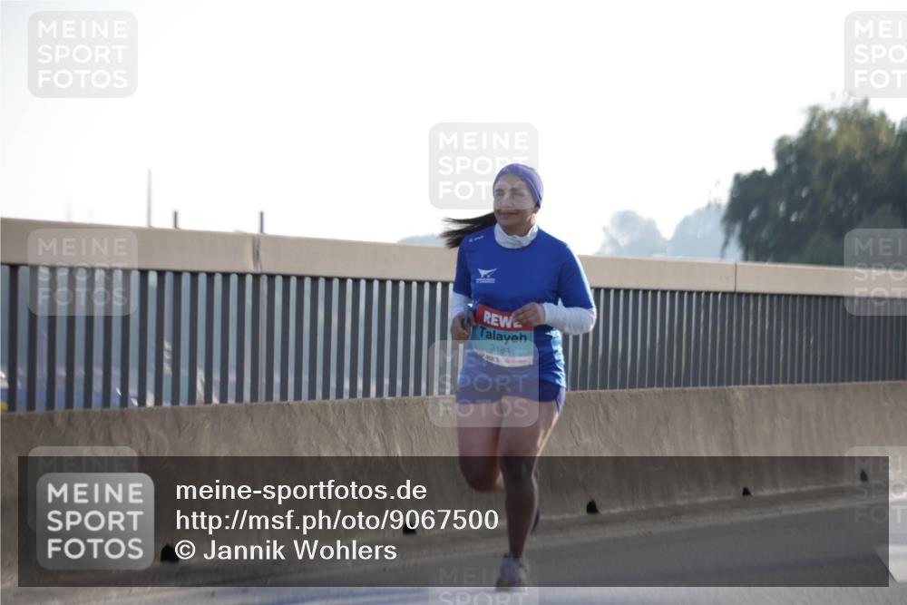 03.10.2025 - Köhlbrandbrückenlauf Jannik Wohlers http://msf.ph/oto/9067500 03.10.2025 09:30:04 Position 3 3184 meine-sportfotos.de