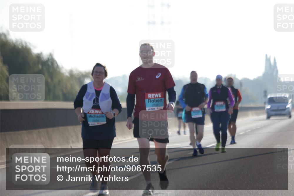 03.10.2025 - Köhlbrandbrückenlauf Jannik Wohlers http://msf.ph/oto/9067535 03.10.2025 09:30:10 Position 3 2650, 2639 meine-sportfotos.de