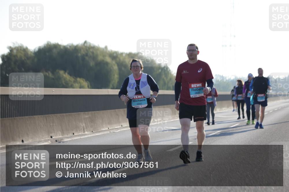 03.10.2025 - Köhlbrandbrückenlauf Jannik Wohlers http://msf.ph/oto/9067561 03.10.2025 09:30:12 Position 3 2650, 2639 meine-sportfotos.de