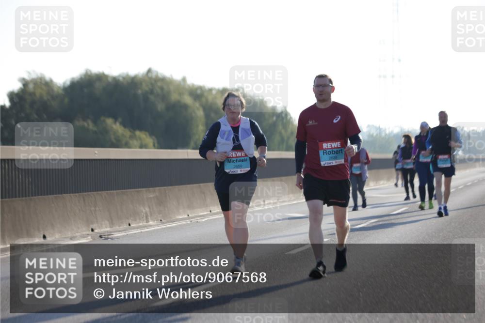 03.10.2025 - Köhlbrandbrückenlauf Jannik Wohlers http://msf.ph/oto/9067568 03.10.2025 09:30:12 Position 3 2650, 2639 meine-sportfotos.de