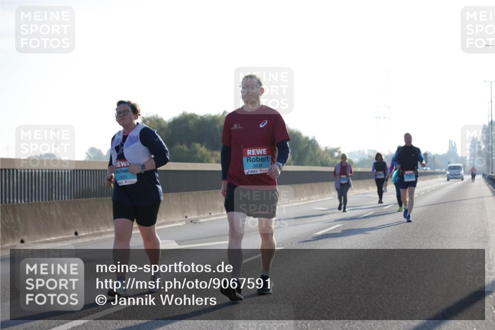 03.10.2025 - Köhlbrandbrückenlauf Jannik Wohlers http://msf.ph/oto/9067591 03.10.2025 09:30:15 Position 3 2650, 2639 meine-sportfotos.de