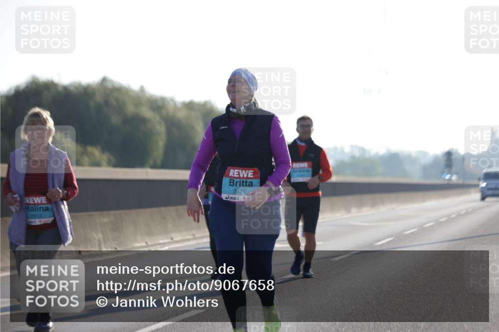 03.10.2025 - Köhlbrandbrückenlauf Jannik Wohlers http://msf.ph/oto/9067658 03.10.2025 09:30:23 Position 3 2653, 3575 meine-sportfotos.de