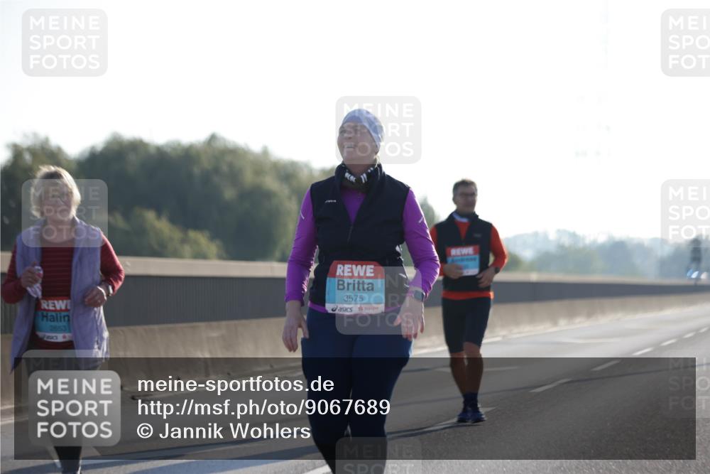 03.10.2025 - Köhlbrandbrückenlauf Jannik Wohlers http://msf.ph/oto/9067689 03.10.2025 09:30:23 Position 3 2653, 3575 meine-sportfotos.de