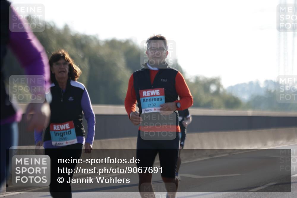 03.10.2025 - Köhlbrandbrückenlauf Jannik Wohlers http://msf.ph/oto/9067691 03.10.2025 09:30:25 Position 3 2490, 2132 meine-sportfotos.de