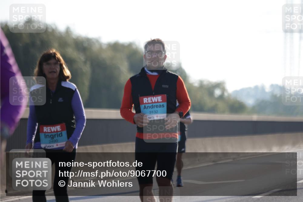 03.10.2025 - Köhlbrandbrückenlauf Jannik Wohlers http://msf.ph/oto/9067700 03.10.2025 09:30:25 Position 3 2490, 2132 meine-sportfotos.de