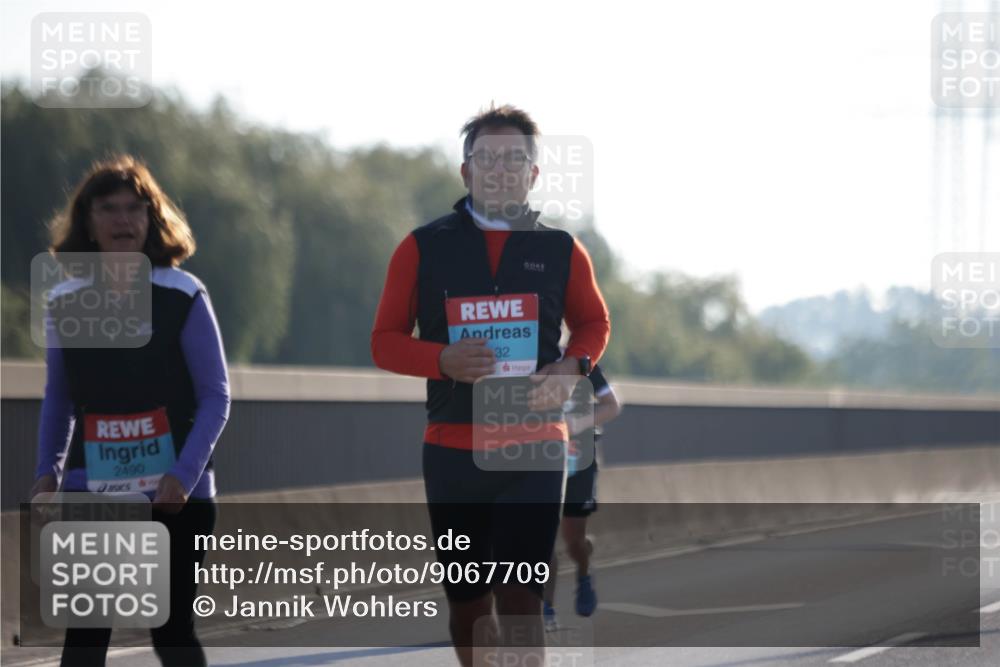 03.10.2025 - Köhlbrandbrückenlauf Jannik Wohlers http://msf.ph/oto/9067709 03.10.2025 09:30:25 Position 3 2490, 32 meine-sportfotos.de