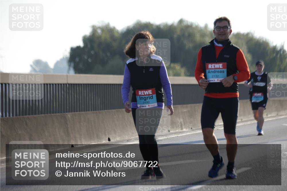03.10.2025 - Köhlbrandbrückenlauf Jannik Wohlers http://msf.ph/oto/9067722 03.10.2025 09:30:26 Position 3 2490, 2132 meine-sportfotos.de