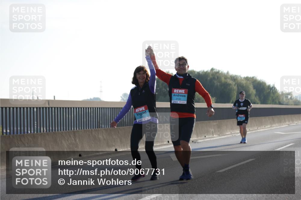 03.10.2025 - Köhlbrandbrückenlauf Jannik Wohlers http://msf.ph/oto/9067731 03.10.2025 09:30:28 Position 3 2490, 2132 meine-sportfotos.de
