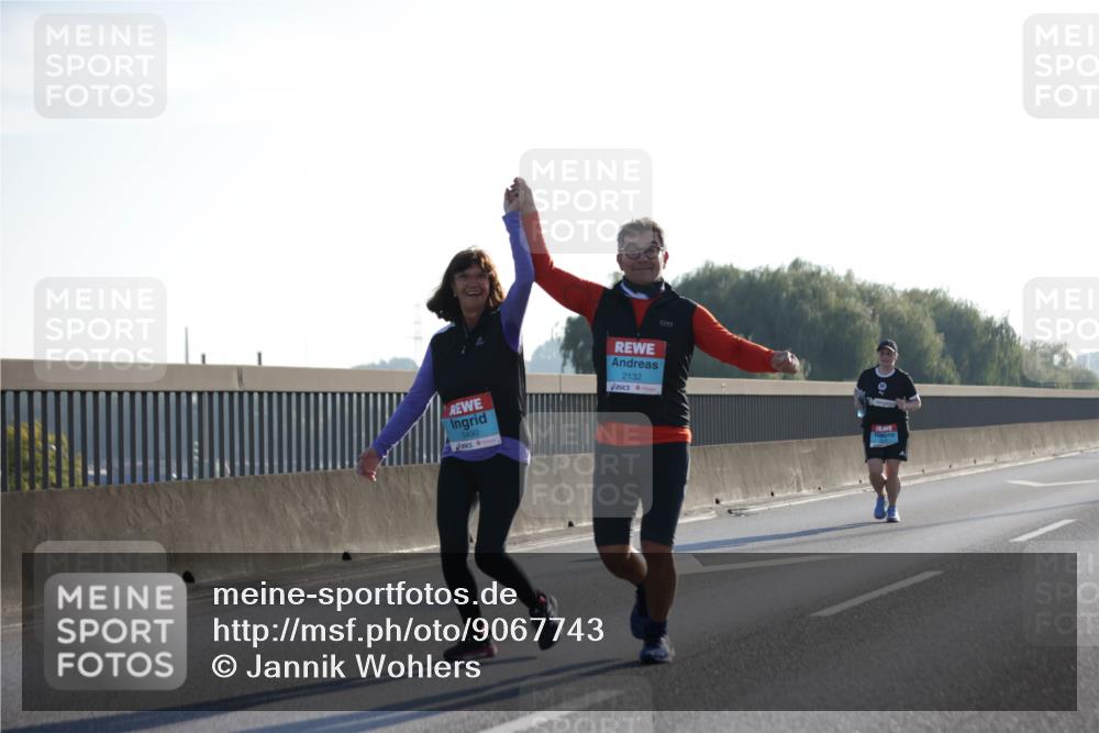 03.10.2025 - Köhlbrandbrückenlauf Jannik Wohlers http://msf.ph/oto/9067743 03.10.2025 09:30:28 Position 3 2490, 2132 meine-sportfotos.de