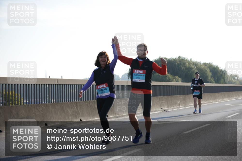 03.10.2025 - Köhlbrandbrückenlauf Jannik Wohlers http://msf.ph/oto/9067751 03.10.2025 09:30:28 Position 3 2490, 2132 meine-sportfotos.de