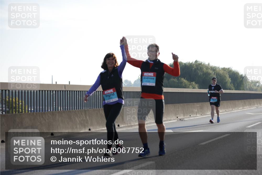 03.10.2025 - Köhlbrandbrückenlauf Jannik Wohlers http://msf.ph/oto/9067752 03.10.2025 09:30:28 Position 3 2490, 2132 meine-sportfotos.de