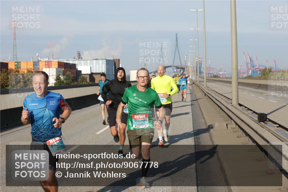 03.10.2025 - Köhlbrandbrückenlauf Jannik Wohlers http://msf.ph/oto/9067778 03.10.2025 09:46:54 Position 3 2712, 3658 meine-sportfotos.de