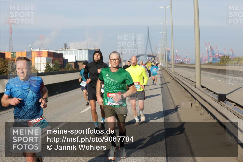 03.10.2025 - Köhlbrandbrückenlauf Jannik Wohlers http://msf.ph/oto/9067784 03.10.2025 09:46:54 Position 3 2712, 365 meine-sportfotos.de