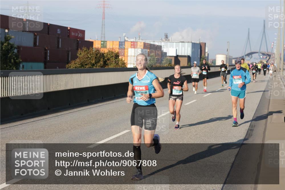 03.10.2025 - Köhlbrandbrückenlauf Jannik Wohlers http://msf.ph/oto/9067808 03.10.2025 09:47:00 Position 3 345, 3317 meine-sportfotos.de