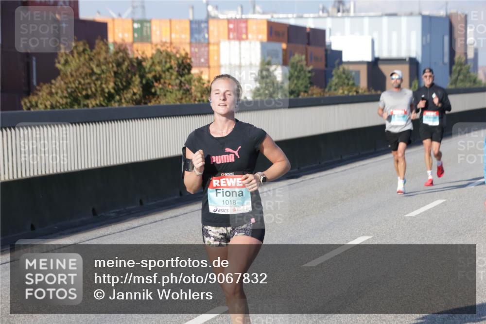 03.10.2025 - Köhlbrandbrückenlauf Jannik Wohlers http://msf.ph/oto/9067832 03.10.2025 09:47:01 Position 3 2, 1018 meine-sportfotos.de