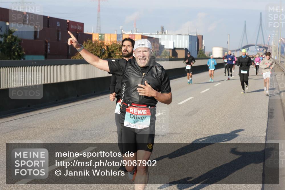 03.10.2025 - Köhlbrandbrückenlauf Jannik Wohlers http://msf.ph/oto/9067902 03.10.2025 09:47:15 Position 3 3091 meine-sportfotos.de