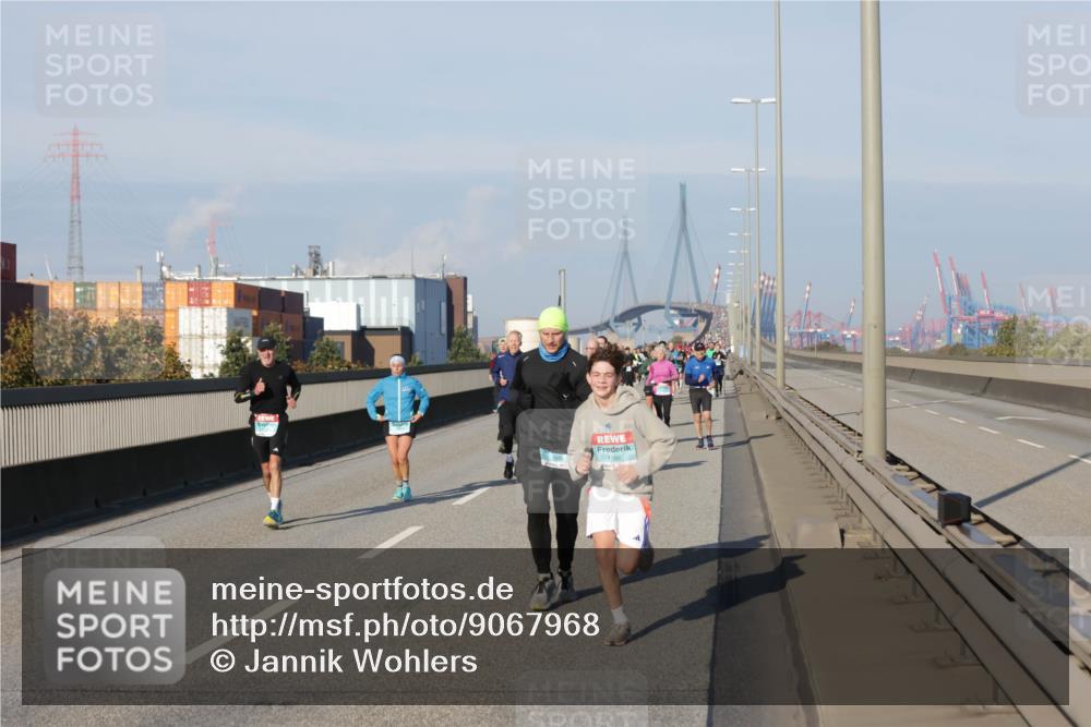 03.10.2025 - Köhlbrandbrückenlauf Jannik Wohlers http://msf.ph/oto/9067968 03.10.2025 09:47:18 Position 3  meine-sportfotos.de