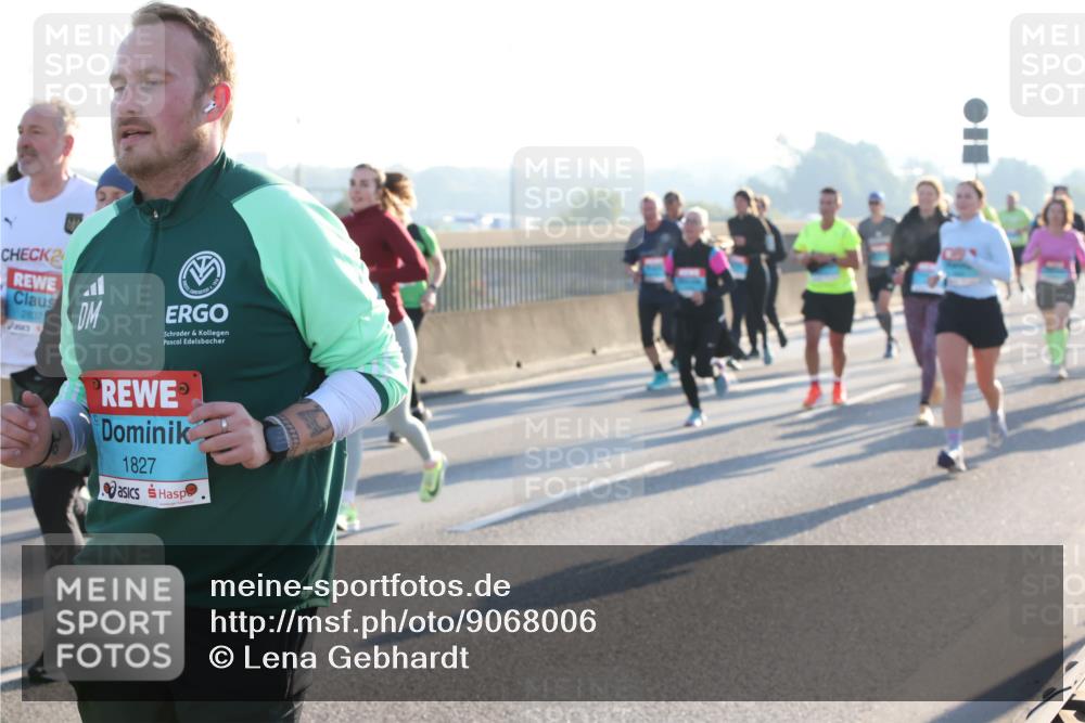 03.10.2025 - Köhlbrandbrückenlauf Lena Gebhardt http://msf.ph/oto/9068006 03.10.2025 09:24:06 Position 1 2837, 1827 meine-sportfotos.de