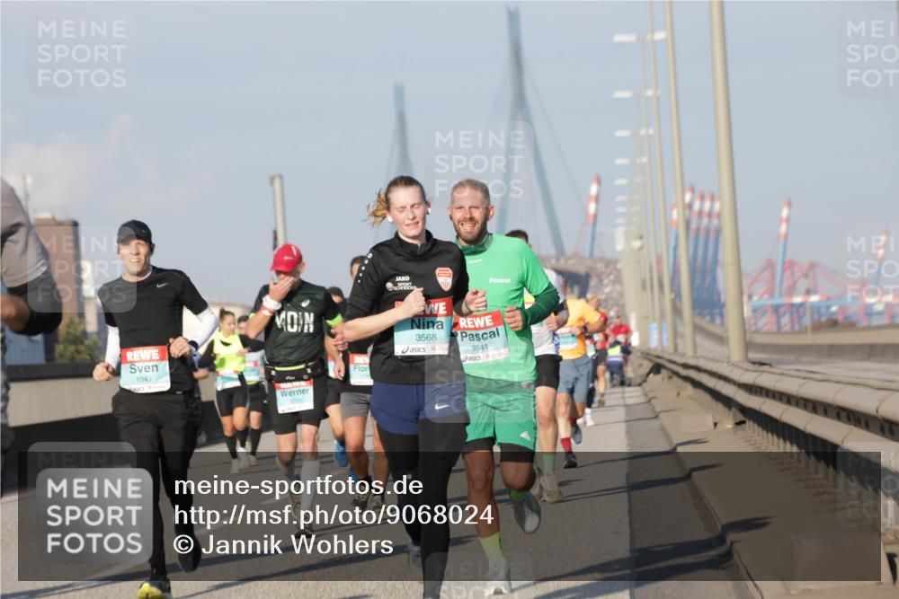 03.10.2025 - Köhlbrandbrückenlauf Jannik Wohlers http://msf.ph/oto/9068024 03.10.2025 09:47:33 Position 3 3568, 3041, 1043 meine-sportfotos.de