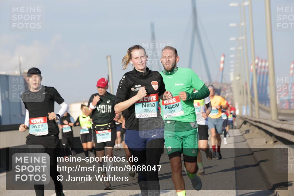 03.10.2025 - Köhlbrandbrückenlauf Jannik Wohlers http://msf.ph/oto/9068047 03.10.2025 09:47:33 Position 3 1043, 3568, 3041, 10, 3264, 10 meine-sportfotos.de