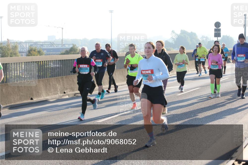 03.10.2025 - Köhlbrandbrückenlauf Lena Gebhardt http://msf.ph/oto/9068052 03.10.2025 09:24:07 Position 1 2789 meine-sportfotos.de