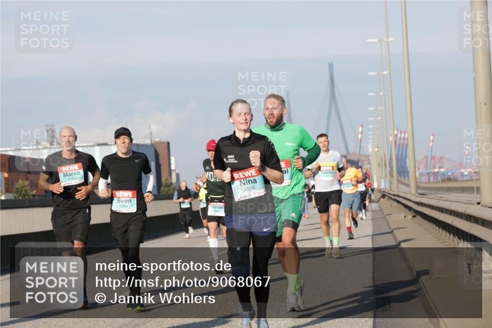 03.10.2025 - Köhlbrandbrückenlauf Jannik Wohlers http://msf.ph/oto/9068067 03.10.2025 09:47:34 Position 3 1194, 1043, 3568 meine-sportfotos.de