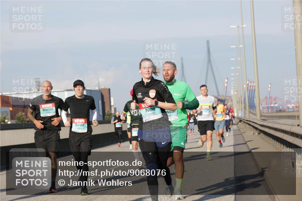 03.10.2025 - Köhlbrandbrückenlauf Jannik Wohlers http://msf.ph/oto/9068076 03.10.2025 09:47:34 Position 3 1194, 1043, 3568, 41 meine-sportfotos.de