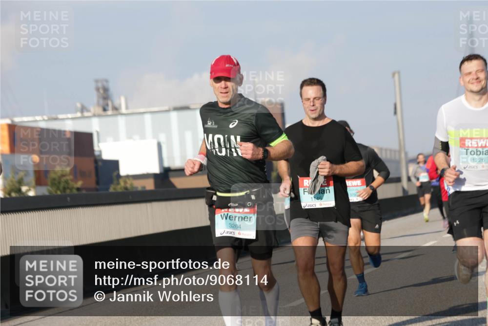 03.10.2025 - Köhlbrandbrückenlauf Jannik Wohlers http://msf.ph/oto/9068114 03.10.2025 09:47:37 Position 3 3264, 1226, 1146, 3790 meine-sportfotos.de