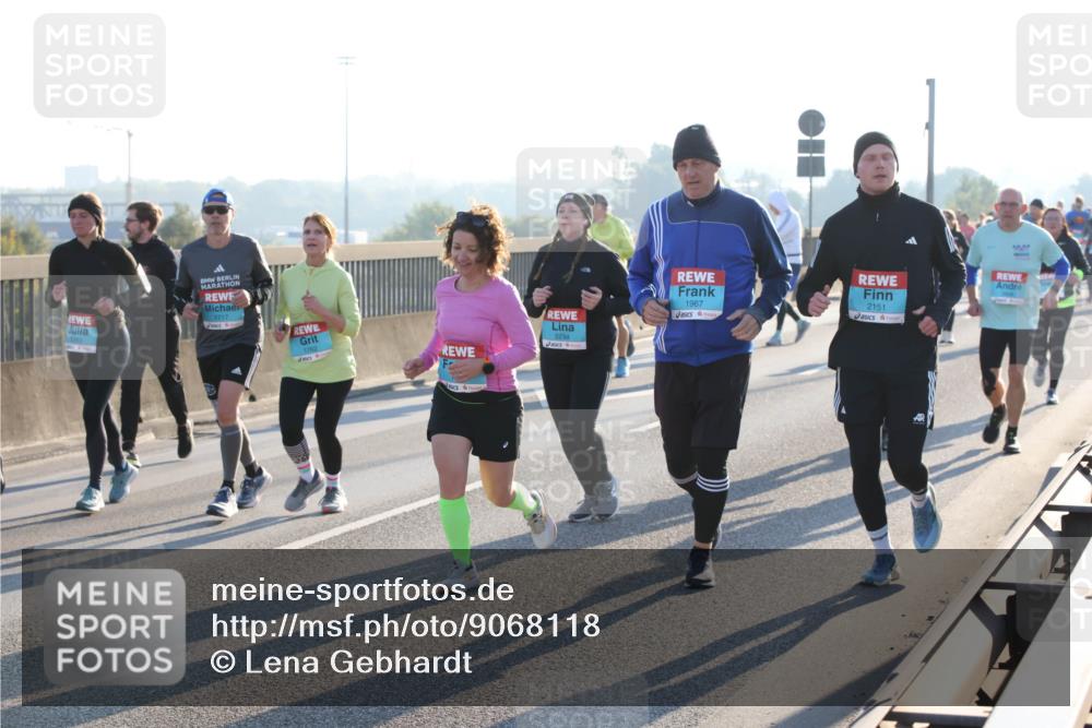 03.10.2025 - Köhlbrandbrückenlauf Lena Gebhardt http://msf.ph/oto/9068118 03.10.2025 09:24:10 Position 1 1717, 1762, 1967, 2151, 2234, 1371 meine-sportfotos.de