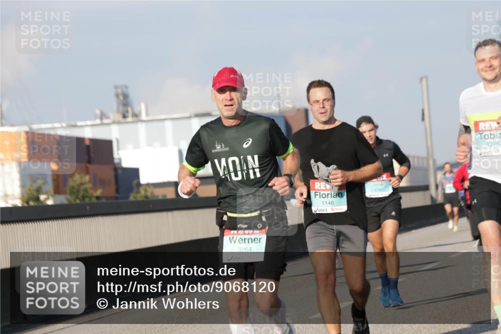 03.10.2025 - Köhlbrandbrückenlauf Jannik Wohlers http://msf.ph/oto/9068120 03.10.2025 09:47:37 Position 3 3264, 1146, 3790, 1226 meine-sportfotos.de