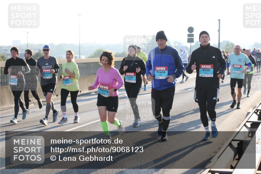 03.10.2025 - Köhlbrandbrückenlauf Lena Gebhardt http://msf.ph/oto/9068123 03.10.2025 09:24:10 Position 1 1717, 1762, 1629, 2234, 1967, 2151, 1300 meine-sportfotos.de
