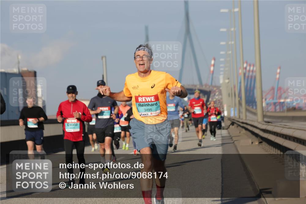 03.10.2025 - Köhlbrandbrückenlauf Jannik Wohlers http://msf.ph/oto/9068174 03.10.2025 09:47:40 Position 3 3224, 3495 meine-sportfotos.de