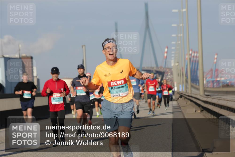03.10.2025 - Köhlbrandbrückenlauf Jannik Wohlers http://msf.ph/oto/9068189 03.10.2025 09:47:40 Position 3 3495 meine-sportfotos.de