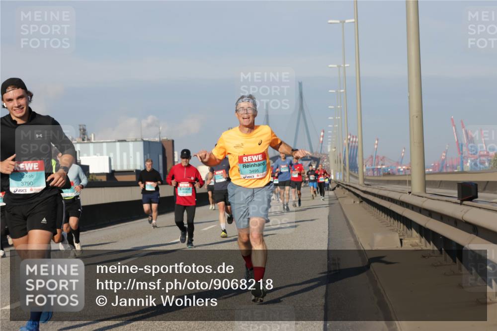 03.10.2025 - Köhlbrandbrückenlauf Jannik Wohlers http://msf.ph/oto/9068218 03.10.2025 09:47:41 Position 3 3790, 3495 meine-sportfotos.de