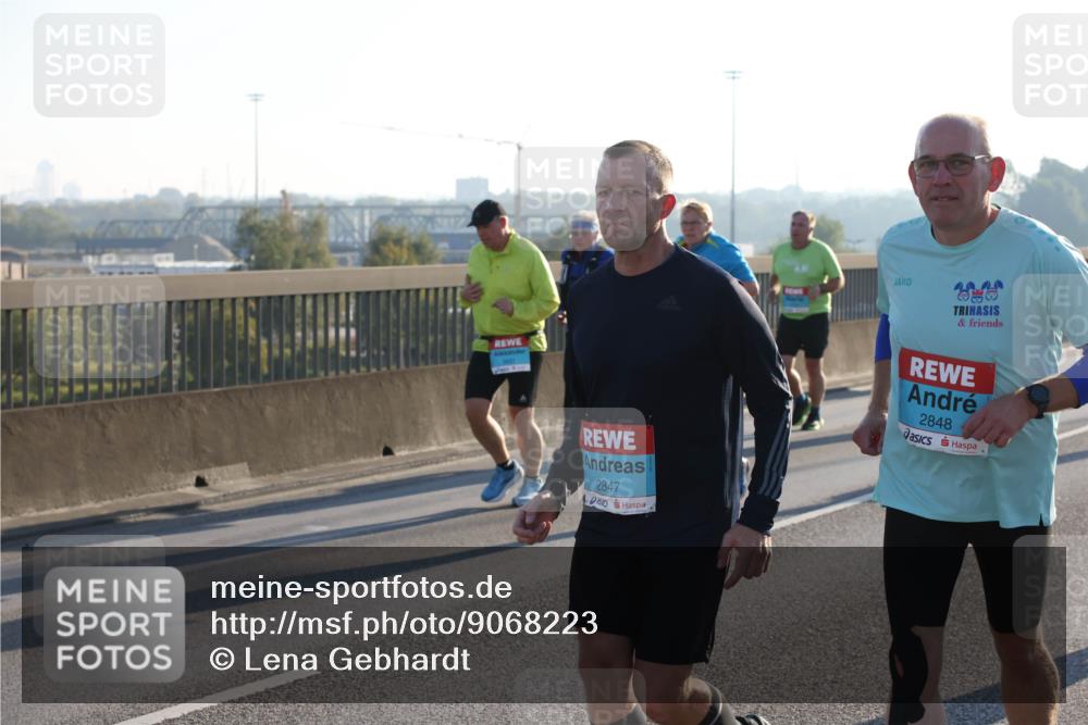 03.10.2025 - Köhlbrandbrückenlauf Lena Gebhardt http://msf.ph/oto/9068223 03.10.2025 09:24:13 Position 1 2847, 2020, 2848 meine-sportfotos.de