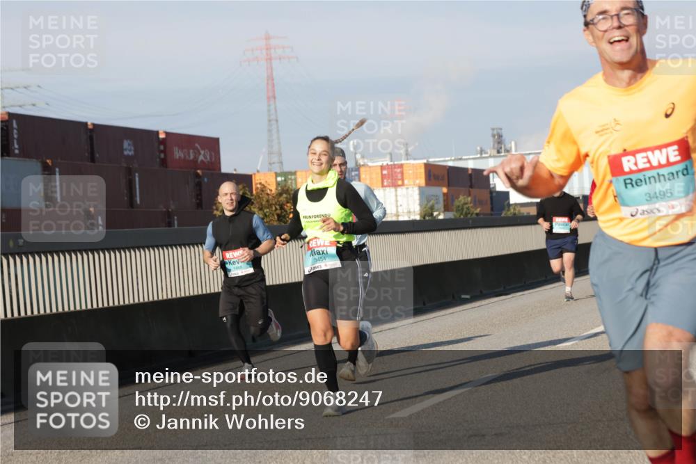 03.10.2025 - Köhlbrandbrückenlauf Jannik Wohlers http://msf.ph/oto/9068247 03.10.2025 09:47:42 Position 3 14, 1468, 3454, 3495 meine-sportfotos.de