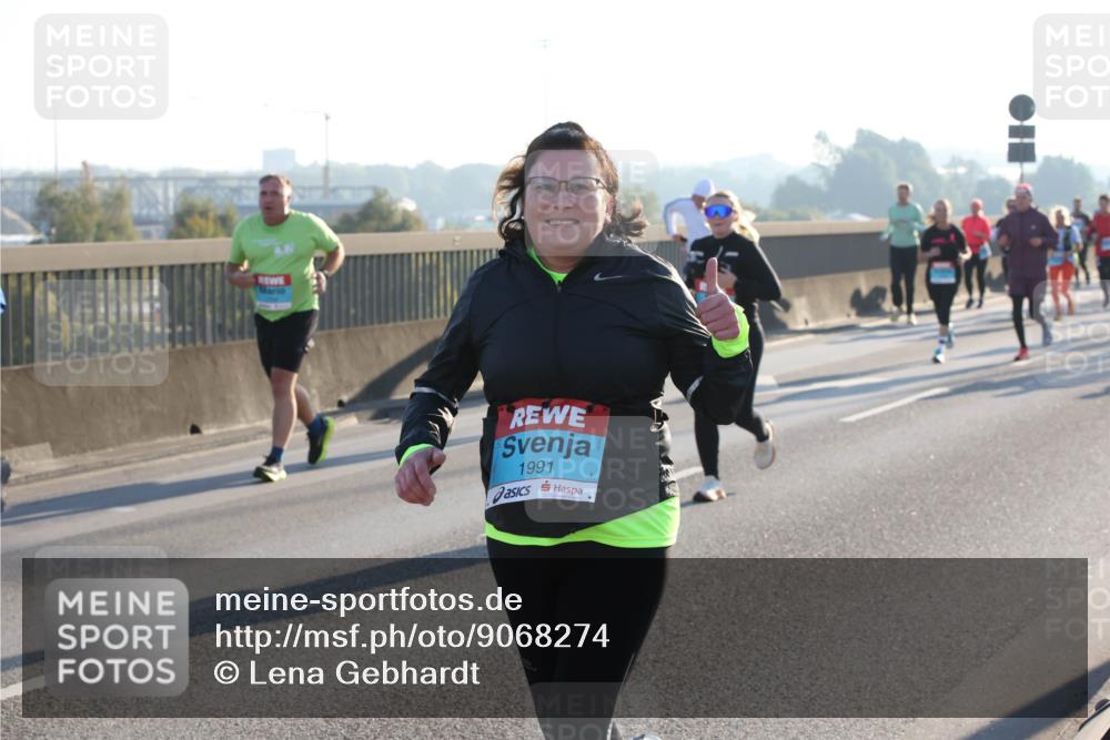 03.10.2025 - Köhlbrandbrückenlauf Lena Gebhardt http://msf.ph/oto/9068274 03.10.2025 09:24:15 Position 1 1991 meine-sportfotos.de