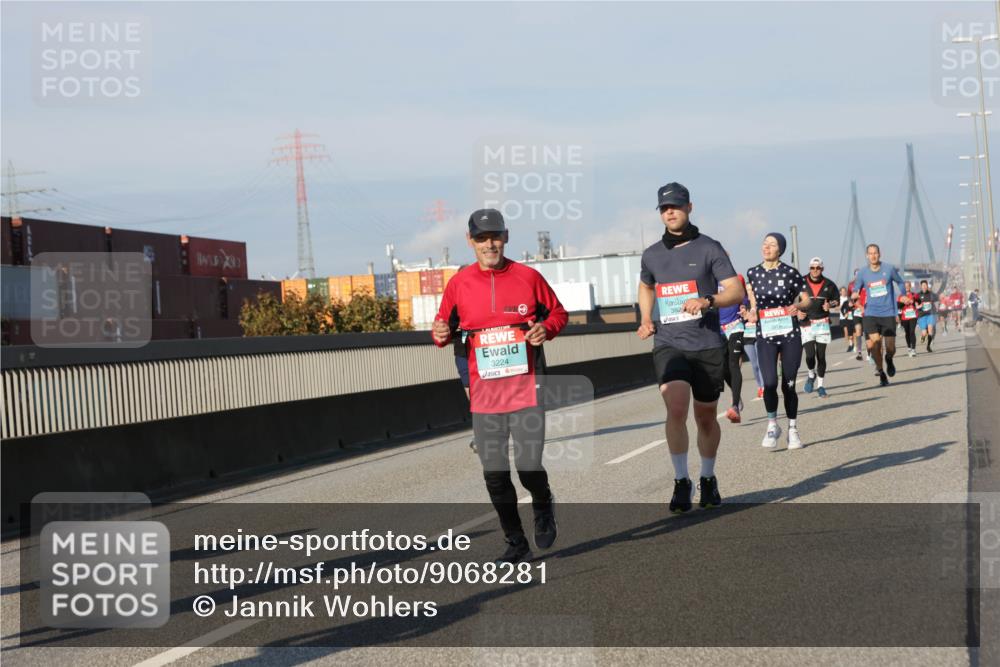 03.10.2025 - Köhlbrandbrückenlauf Jannik Wohlers http://msf.ph/oto/9068281 03.10.2025 09:47:44 Position 3 3224, 382, 2979 meine-sportfotos.de