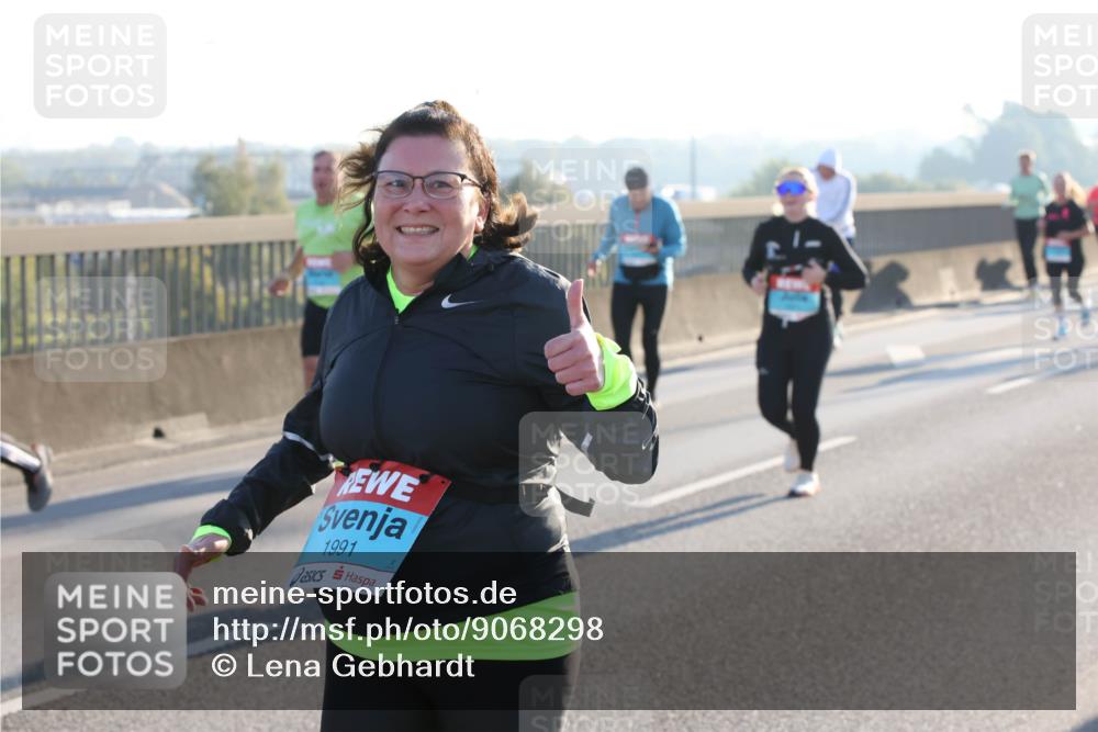03.10.2025 - Köhlbrandbrückenlauf Lena Gebhardt http://msf.ph/oto/9068298 03.10.2025 09:24:16 Position 1 1991 meine-sportfotos.de