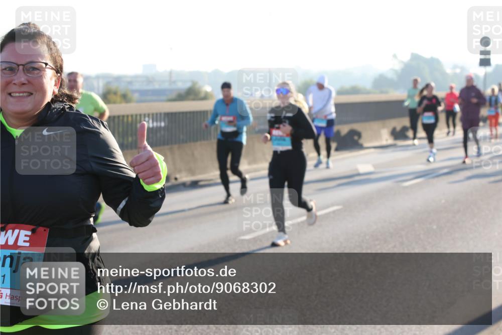 03.10.2025 - Köhlbrandbrückenlauf Lena Gebhardt http://msf.ph/oto/9068302 03.10.2025 09:24:16 Position 1 1 meine-sportfotos.de