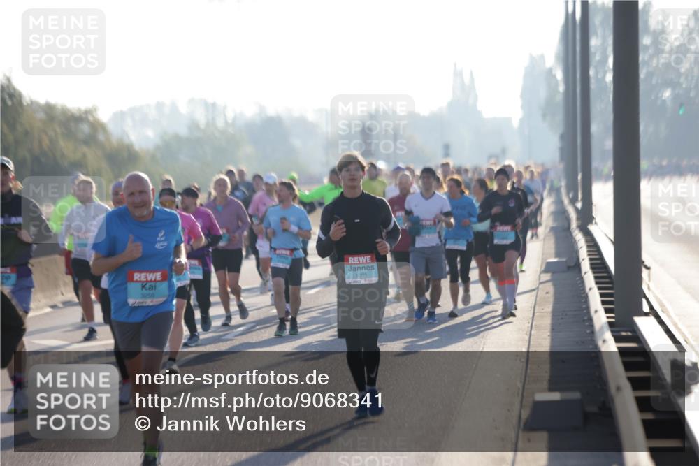 03.10.2025 - Köhlbrandbrückenlauf Jannik Wohlers http://msf.ph/oto/9068341 03.10.2025 09:16:18 Position 3 3250, 1089 meine-sportfotos.de