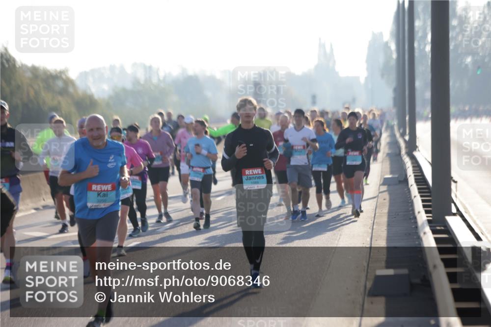 03.10.2025 - Köhlbrandbrückenlauf Jannik Wohlers http://msf.ph/oto/9068346 03.10.2025 09:16:18 Position 3 3250, 1089 meine-sportfotos.de