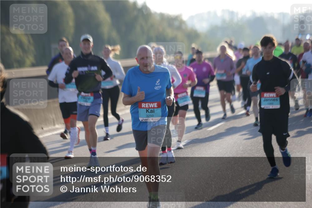 03.10.2025 - Köhlbrandbrückenlauf Jannik Wohlers http://msf.ph/oto/9068352 03.10.2025 09:16:20 Position 3 3250, 1089 meine-sportfotos.de