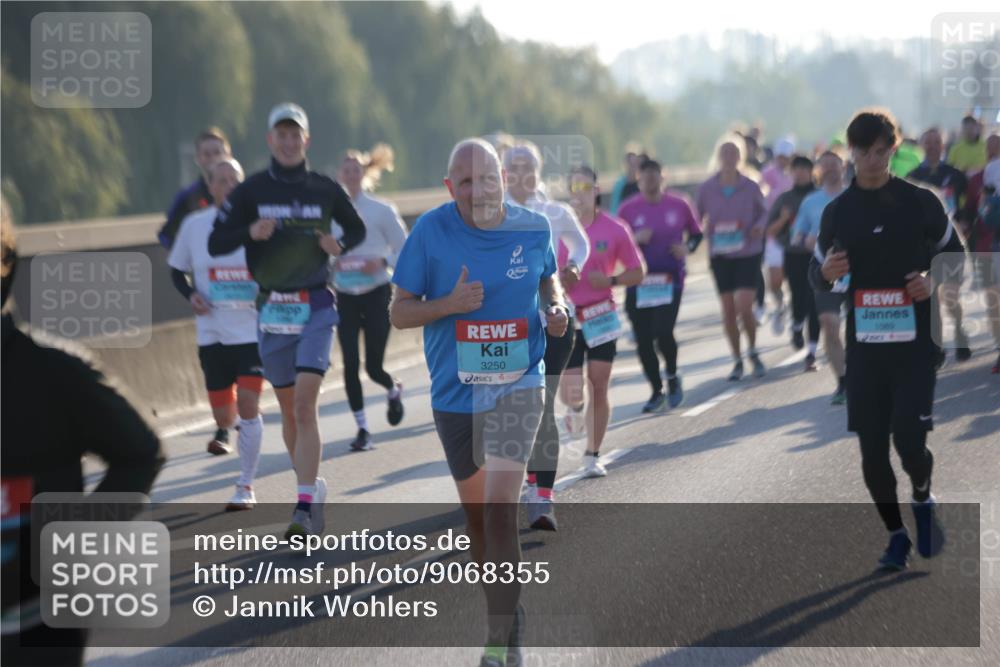 03.10.2025 - Köhlbrandbrückenlauf Jannik Wohlers http://msf.ph/oto/9068355 03.10.2025 09:16:20 Position 3 3250, 1089 meine-sportfotos.de