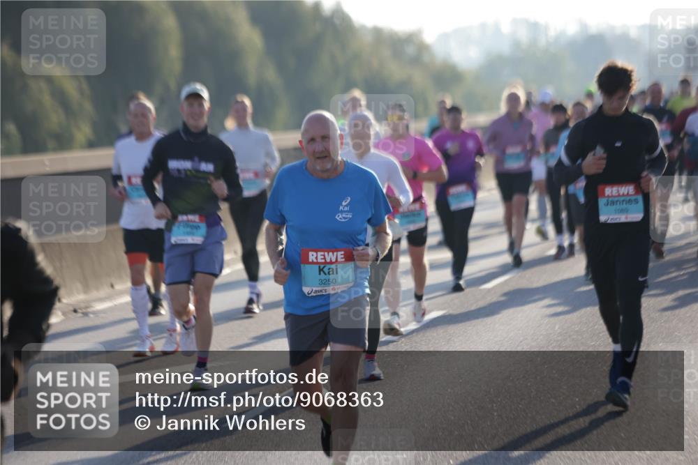 03.10.2025 - Köhlbrandbrückenlauf Jannik Wohlers http://msf.ph/oto/9068363 03.10.2025 09:16:20 Position 3 3250, 1089 meine-sportfotos.de