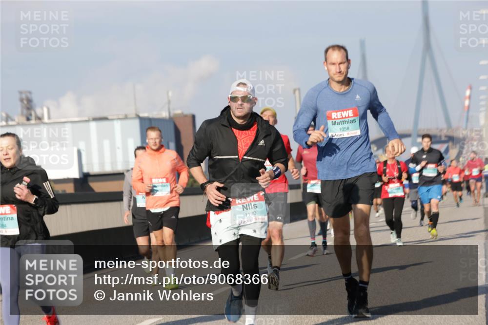 03.10.2025 - Köhlbrandbrückenlauf Jannik Wohlers http://msf.ph/oto/9068366 03.10.2025 09:47:48 Position 3 1130, 1058 meine-sportfotos.de