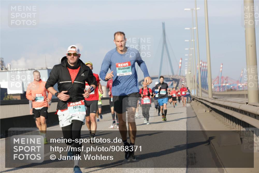 03.10.2025 - Köhlbrandbrückenlauf Jannik Wohlers http://msf.ph/oto/9068371 03.10.2025 09:47:49 Position 3 1130, 1058 meine-sportfotos.de